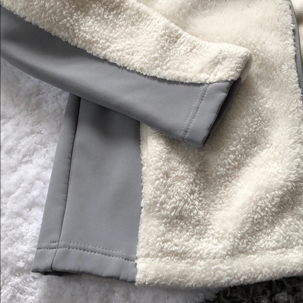 Xersion jacket - Picture 15 of 15